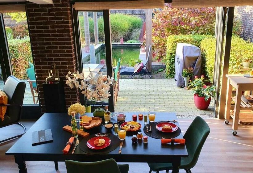 Downtown Hideaway, B&b Grand Deluxe