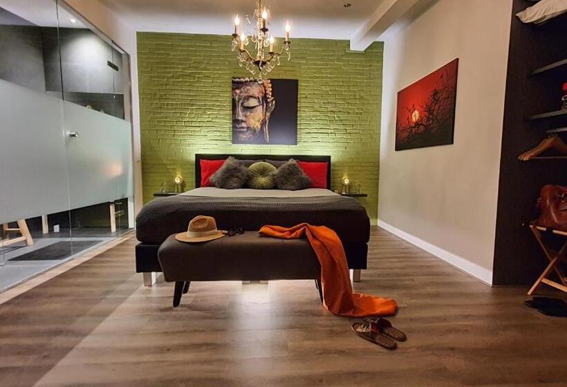 Downtown Hideaway, B&b Grand Deluxe