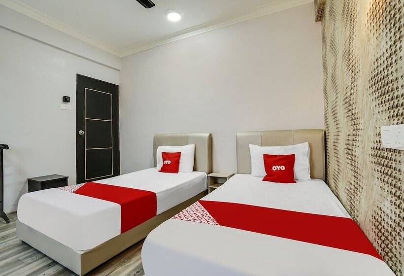 Отель Capital O 90490 Zaques