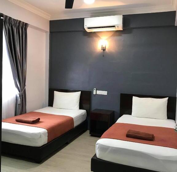 فندق Capital O 90490 Zaques