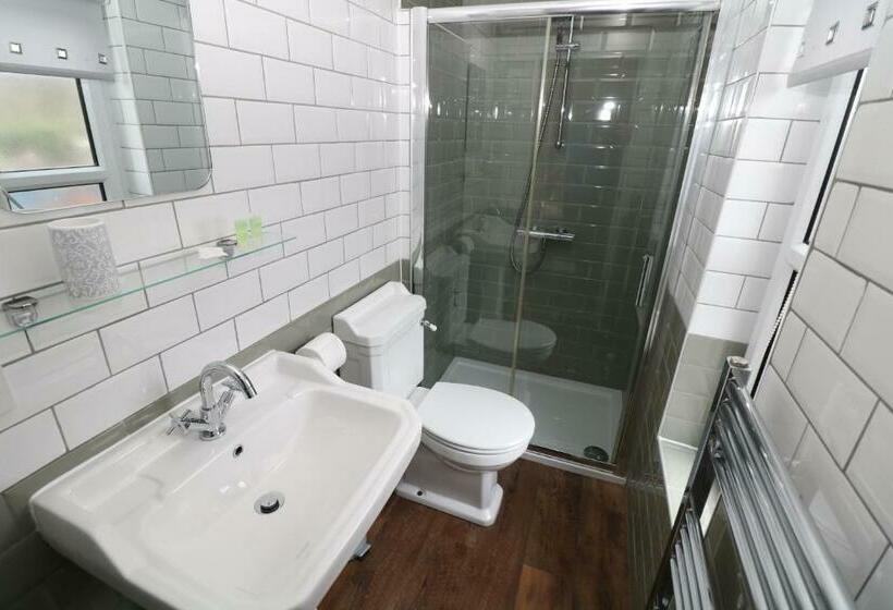 膳宿费 Four Seasons Guesthouse