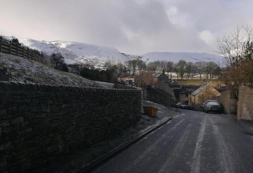 膳宿费 Four Seasons Guesthouse