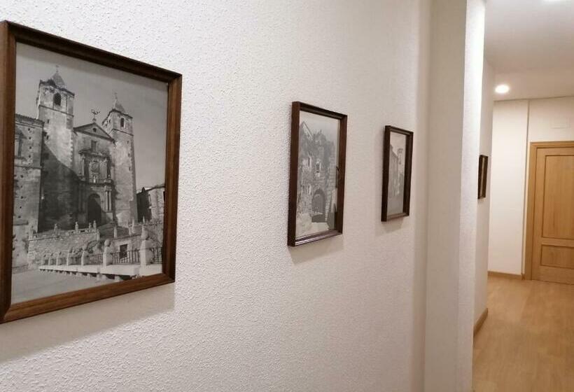 膳宿费 Hostal Hernan Cortes