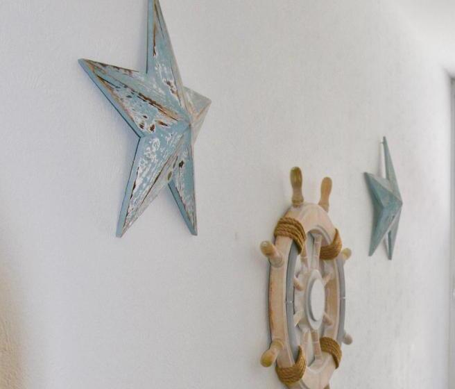 Пансион Megs Island Guest House