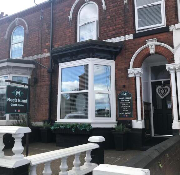 ペンション Megs Island Guest House