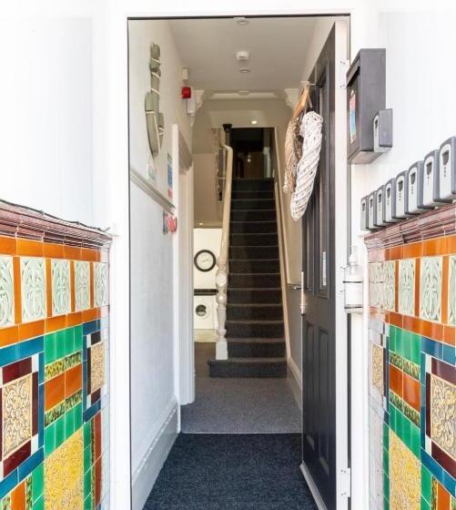 ペンション Megs Island Guest House