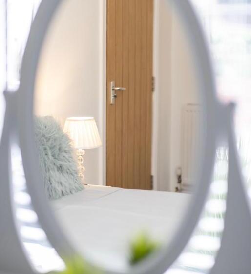 ペンション Megs Island Guest House