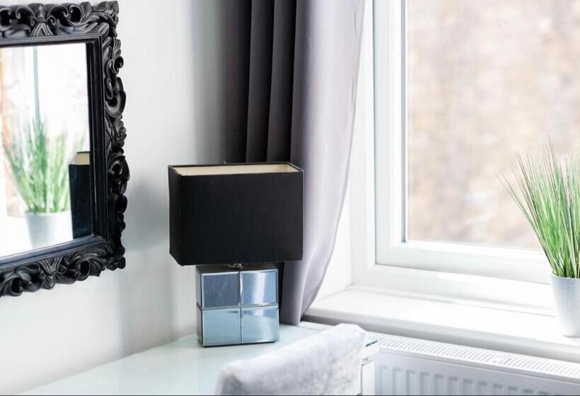 ペンション Megs Island Guest House