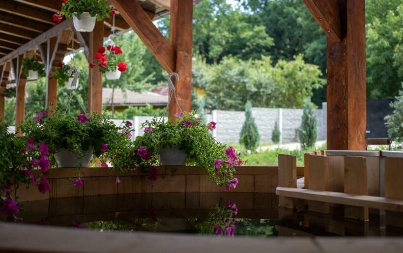 פנסיון Vilafrancisca10