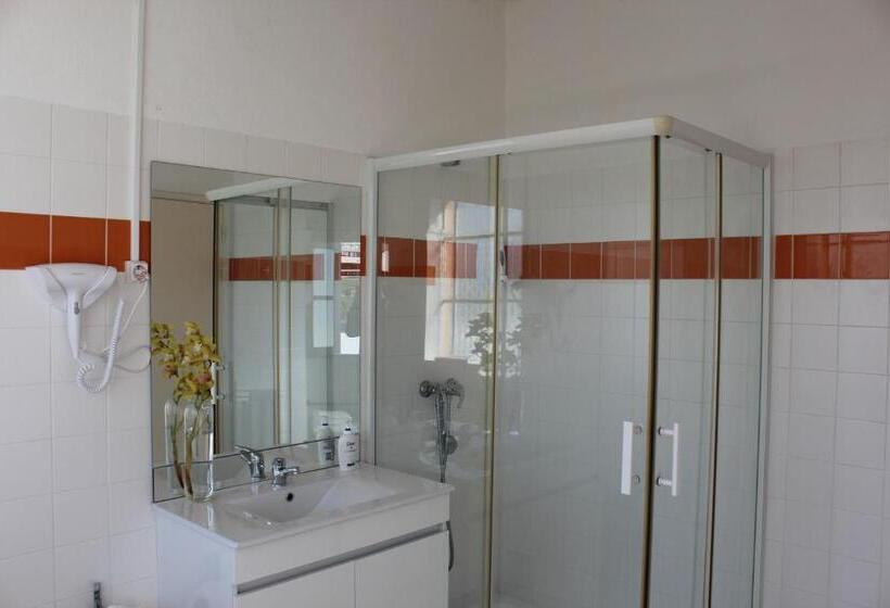 Общежитие Dona Amélia