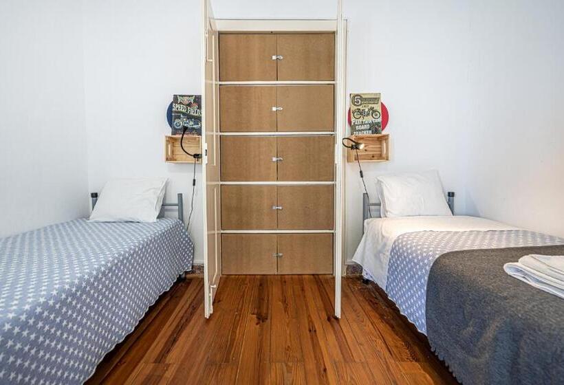 הוסטל Dona Amélia