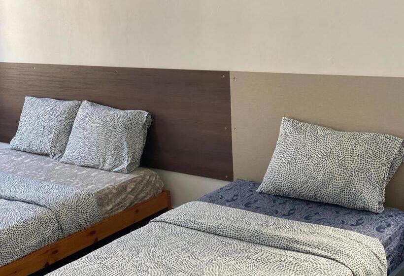 هاستل Sri Indo Guest House