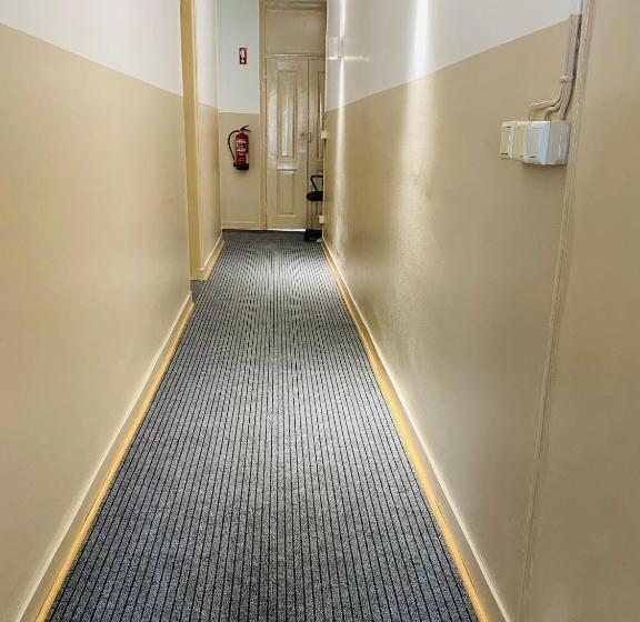 هاستل Sri Indo Guest House