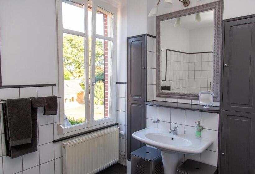 تختخواب و صبحانه Anno 1919