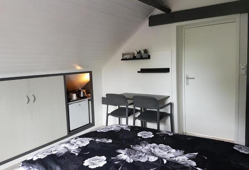 تختخواب و صبحانه Anno 1919