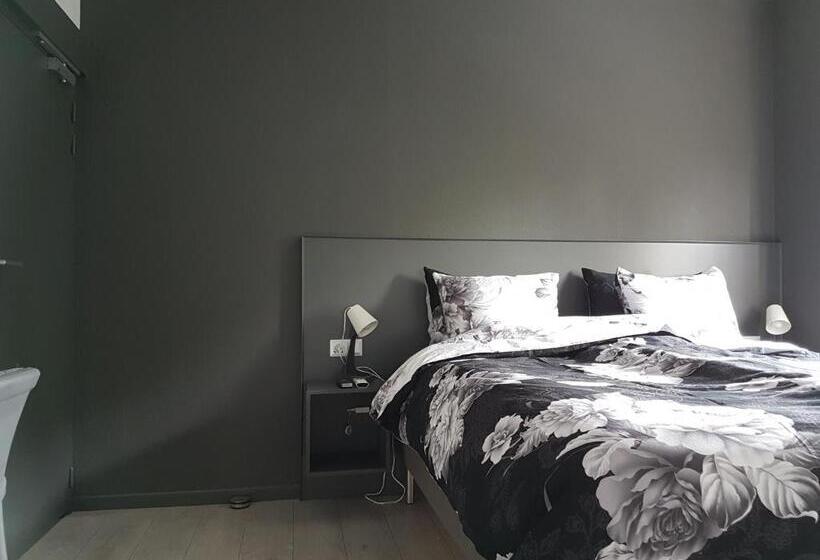 تختخواب و صبحانه Anno 1919