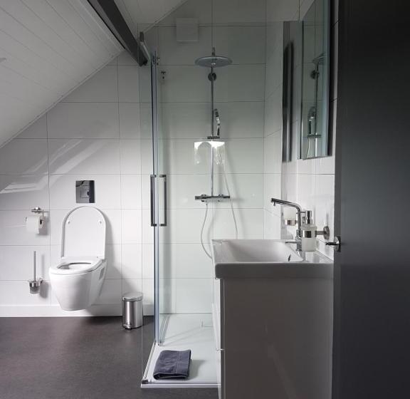 تختخواب و صبحانه Anno 1919