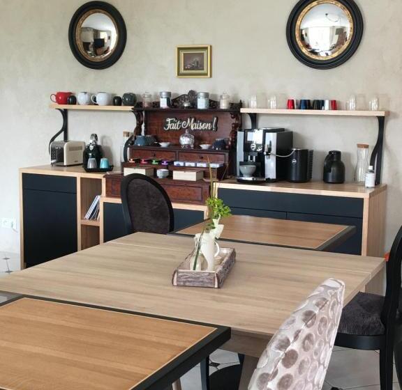 Bed and Breakfast Demeure Du Porzou, Chambres D Hôtes De Charme Dans Demeure D Exception, Parc Paysager, Spa, Massages