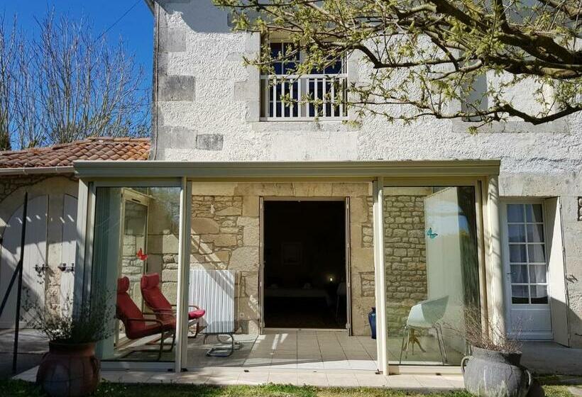 住宿加早餐 Domaine De Pelouaille Chambre D Hôtes