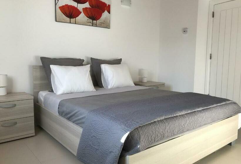 צימר Horta Da Rosa   Adults Only