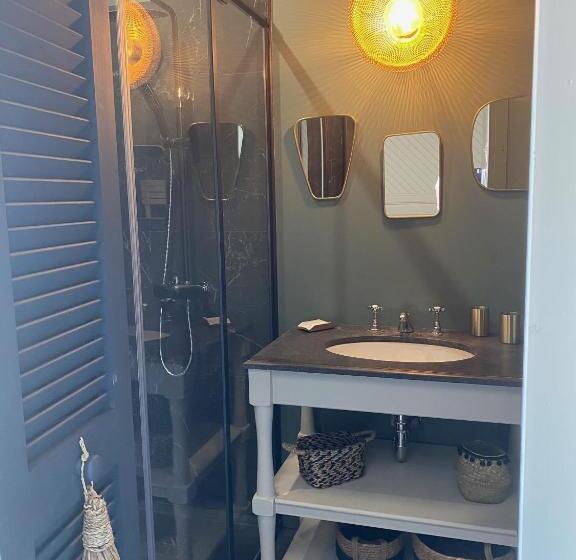 Bed and Breakfast La Maison Du Grand Rocher