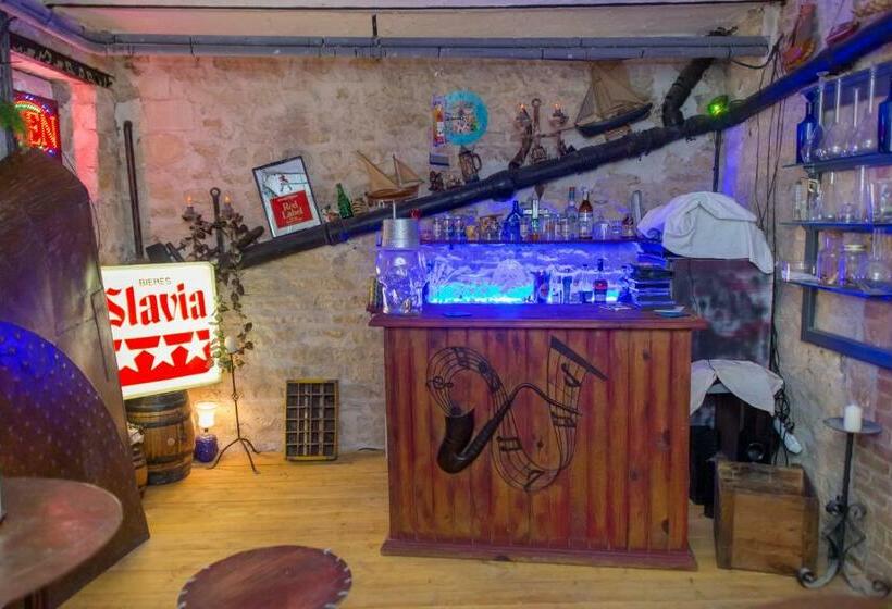 ベッドアンドブレックファースト Le Madrigal