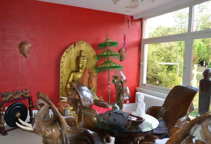 مبيت وإفطار Le Madrigal