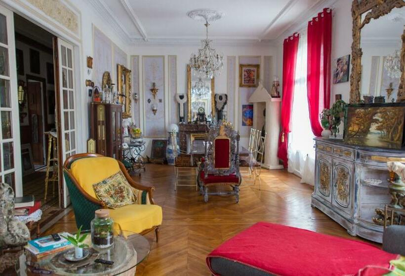 مبيت وإفطار Le Madrigal