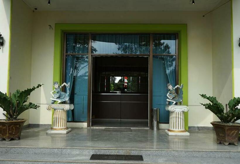 Bria Hotel & Convention