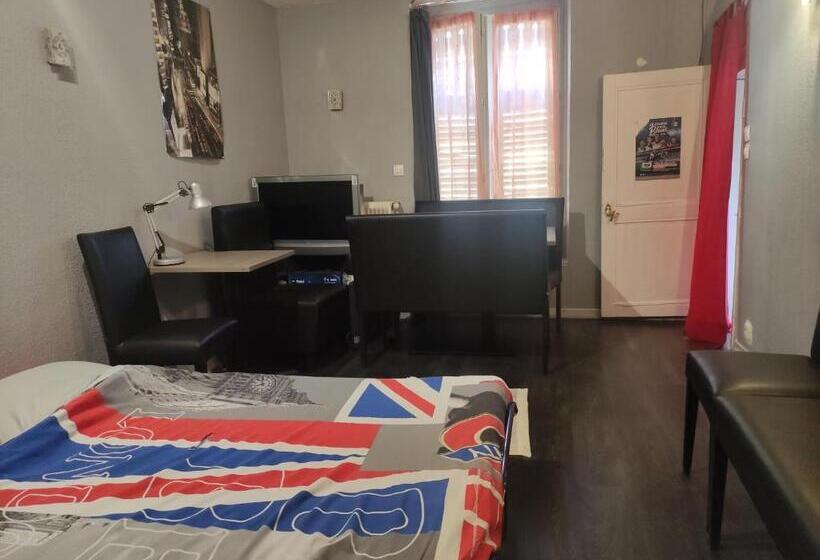 펜션 Bar Times Square