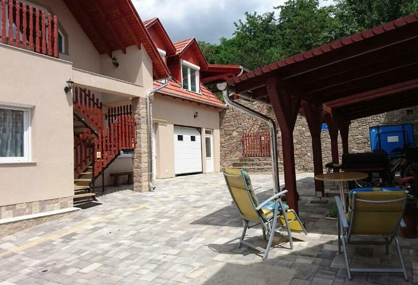 펜션 Bé La 2 Vendégház