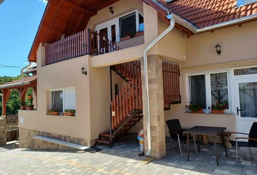 펜션 Bé La 2 Vendégház