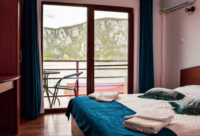 Пансион Escape