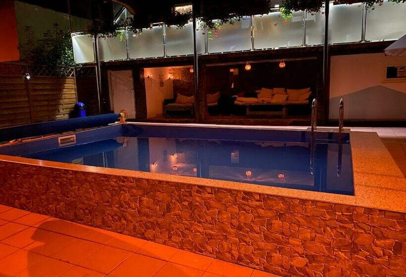 Пансион Gasthaus Casa Kugler