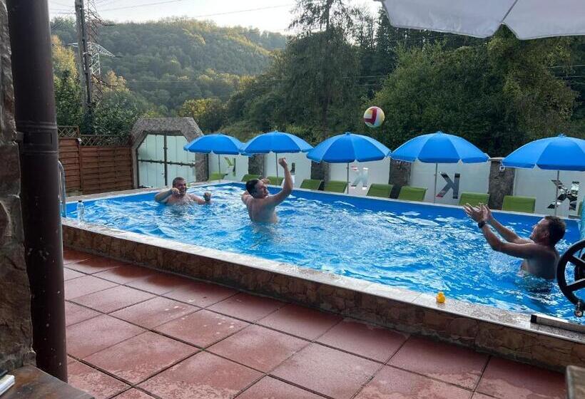 Пансион Gasthaus Casa Kugler