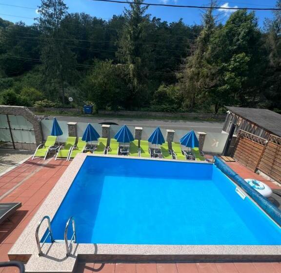 Пансион Gasthaus Casa Kugler