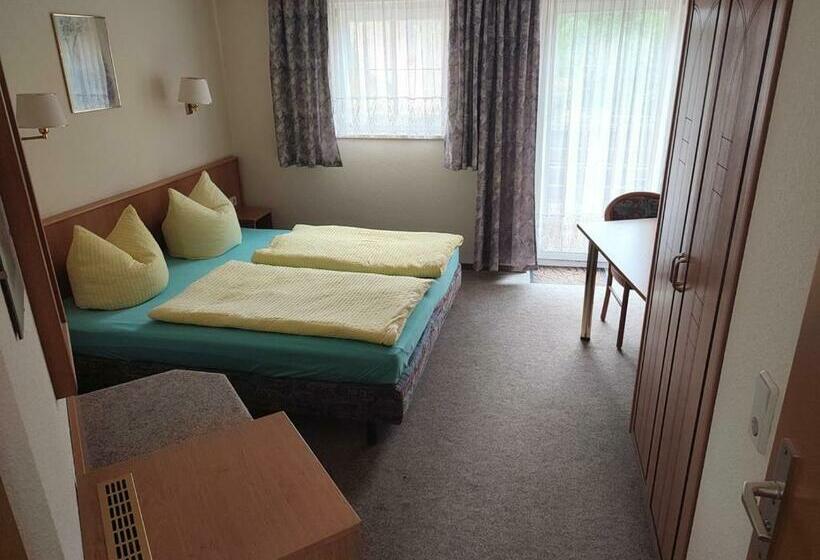 ペンション Gockescher Hahn