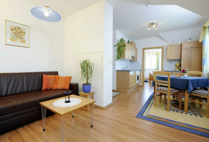 פנסיון Gästehaus Familie Trachsler