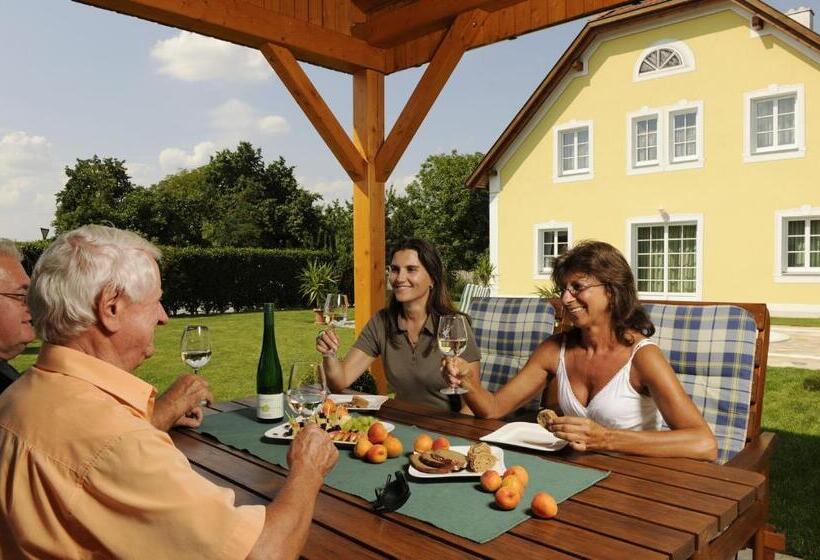 פנסיון Gästehaus Familie Trachsler