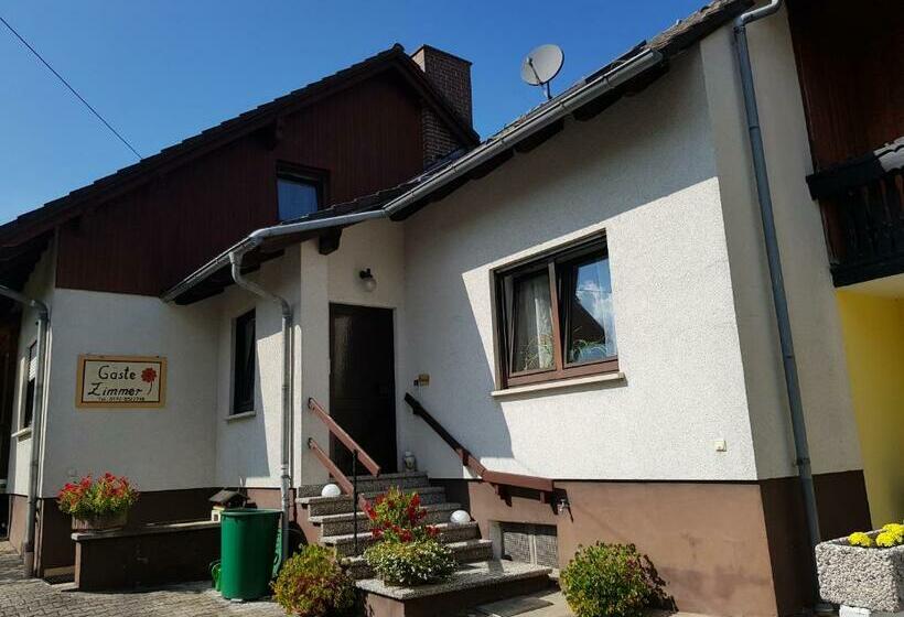 Пансион Gästezimmer Aschenbrenner