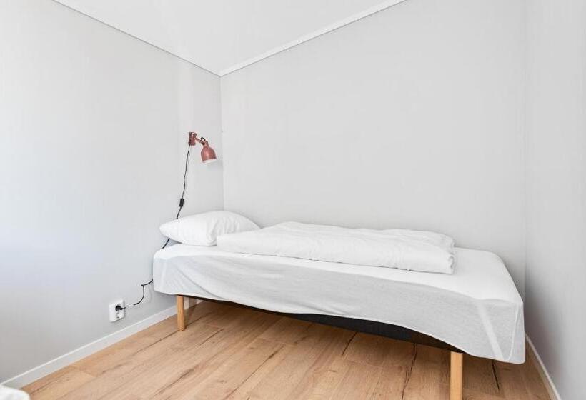 بنسيون Kronborg Marina