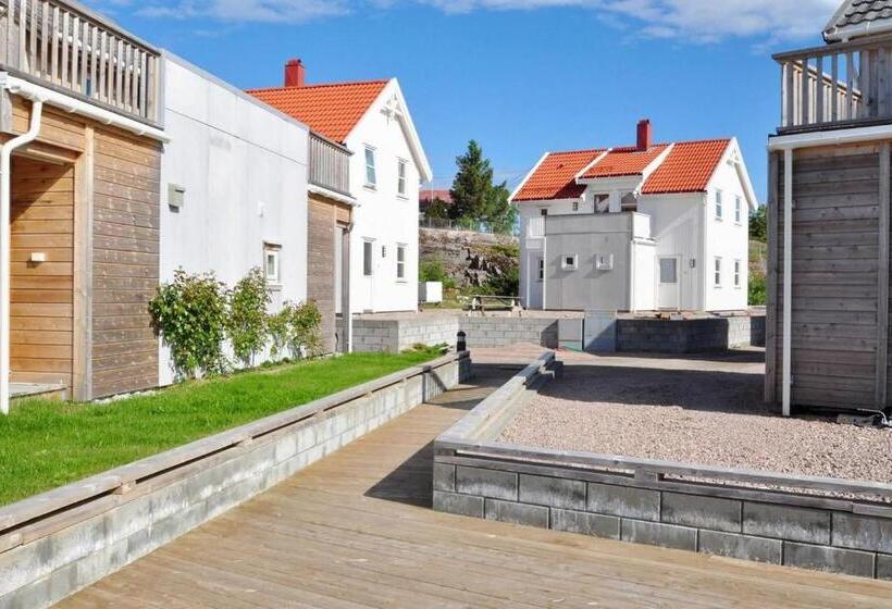 بنسيون Kronborg Marina