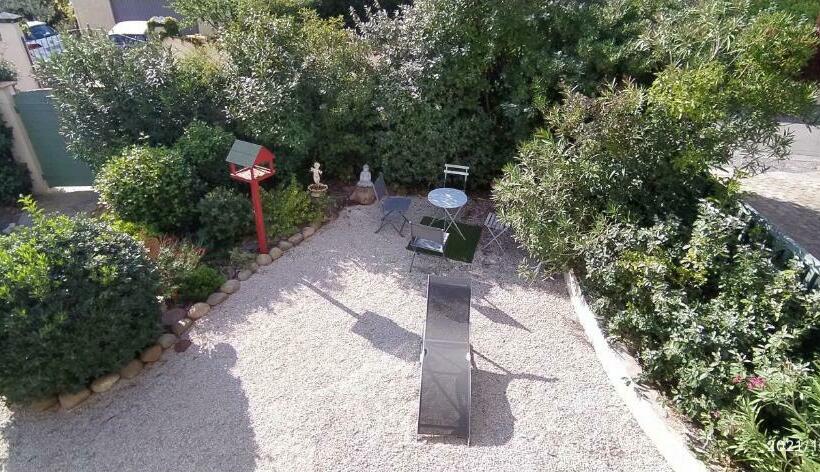 ペンション Logement Dans Une Pinède à Lambesc