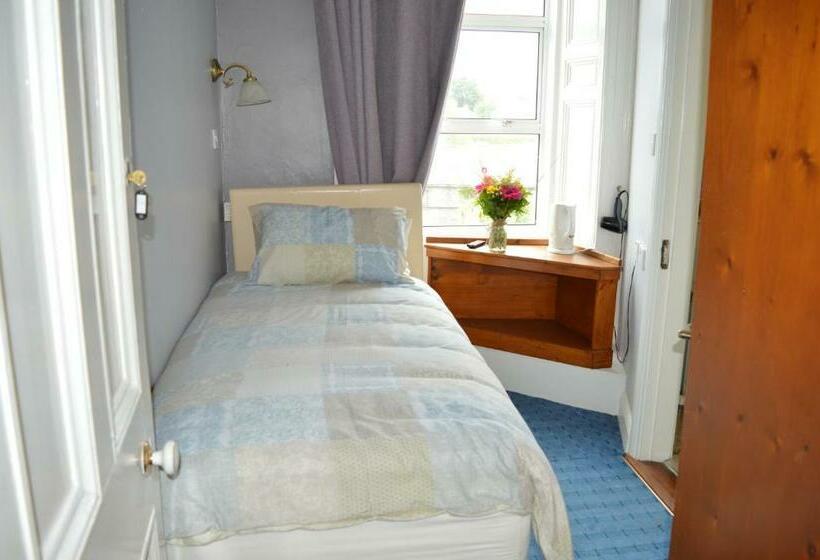 פנסיון Maid Of Erin Guesthouse