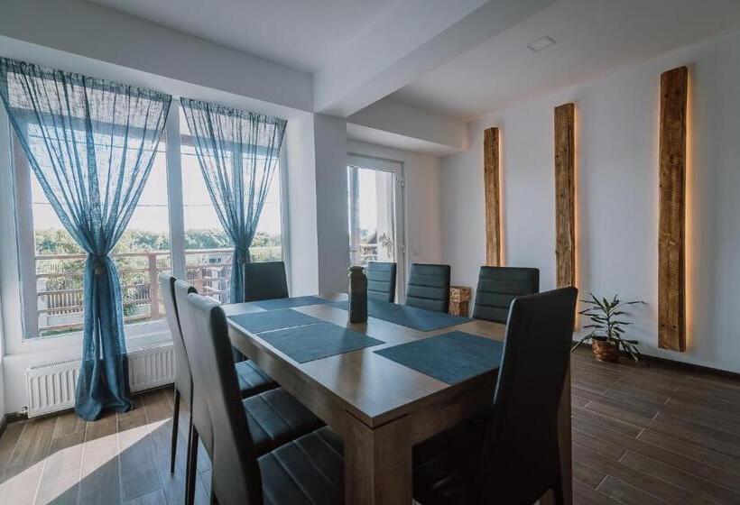 פנסיון Sunset Inn