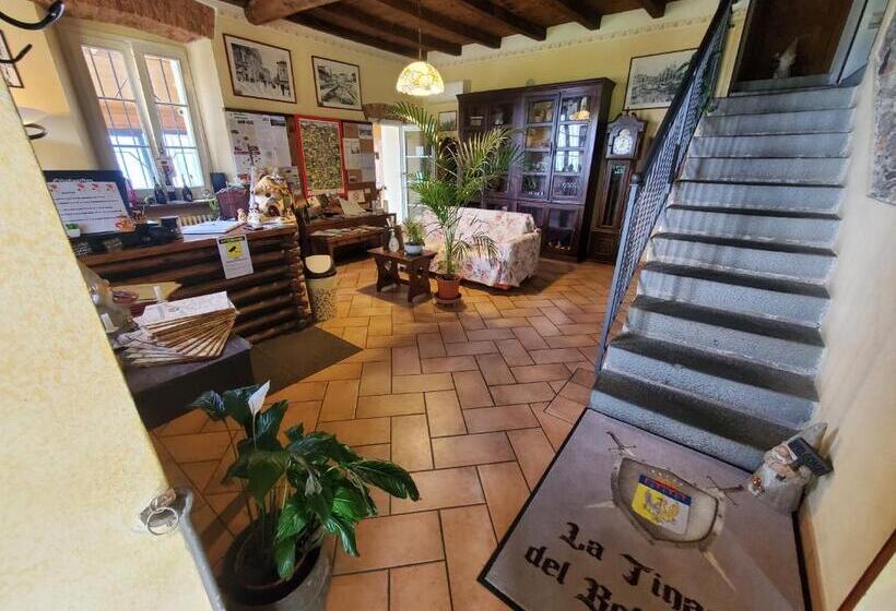 호스텔 Antica Locanda La Tinara Del Belvedere   Romantic Dreams