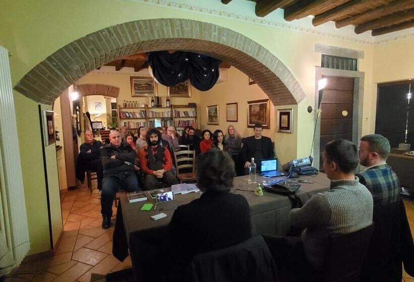 旅馆 Antica Locanda La Tinara Del Belvedere   Romantic Dreams