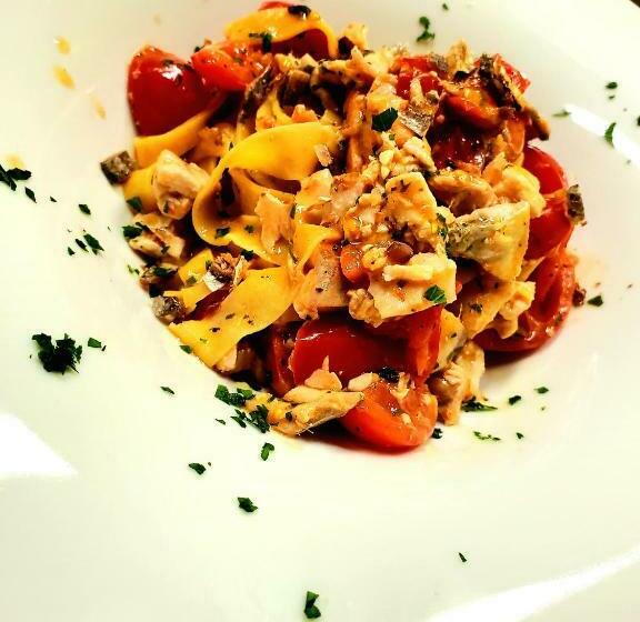 호스텔 Antica Locanda La Tinara Del Belvedere   Romantic Dreams