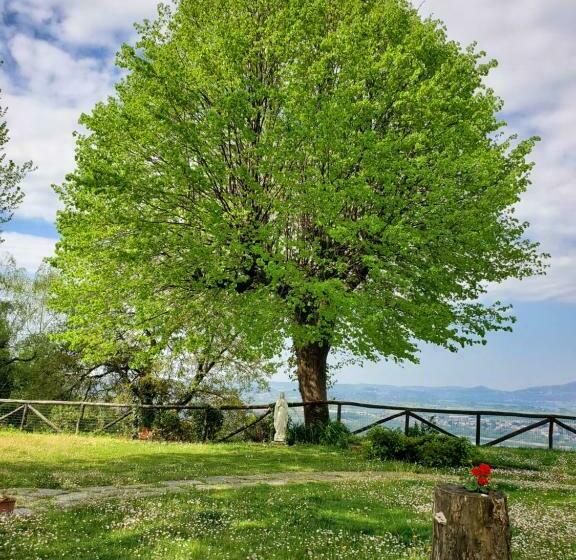 호스텔 Antica Locanda La Tinara Del Belvedere   Romantic Dreams