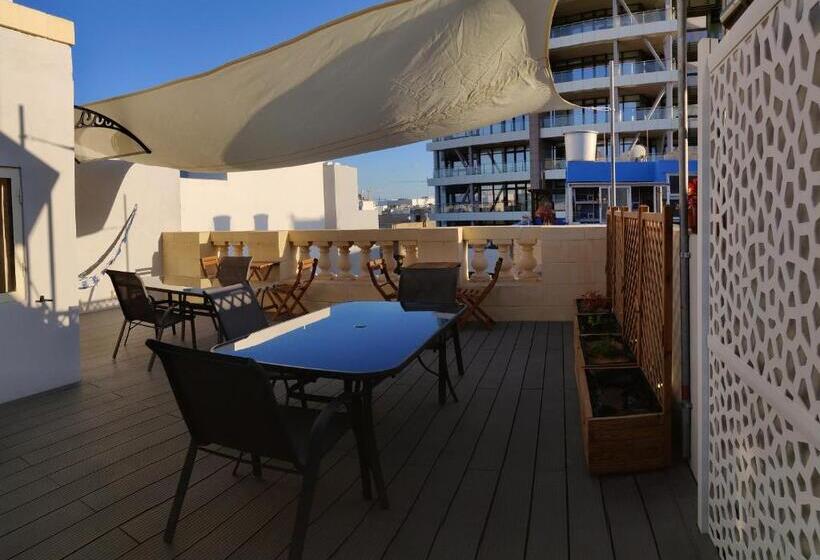 هاستل Walter S B&b